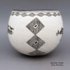 Emma Lewis, nuac2m066: Black-on-white bowl with a Mimbres skunk and geometric design - Image 2