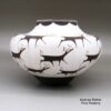 Anderson Peynetsa, zzzu3a300, Polychrome jar with a deer with heart line and geometric design - Image 2