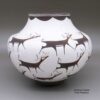 Anderson Peynetsa, zzzu3b231, Jar with a deer-with-heart-line design - Image 2