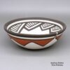 Alan Lasiloo, zzzu3b516, Bowl with deer-with-heart-line design - Image 2