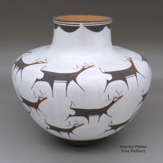 Anderson Peynetsa, zzzu3d072, Jar with deer-with-heart-line design